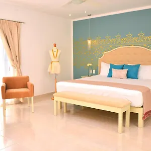 4* ホテル ユニク デザイン ホテル【大人専用】